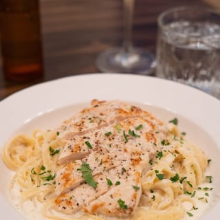 Fettuccine Alfredo
